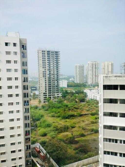 Brand New Ultra-modern Seaview In Omr!